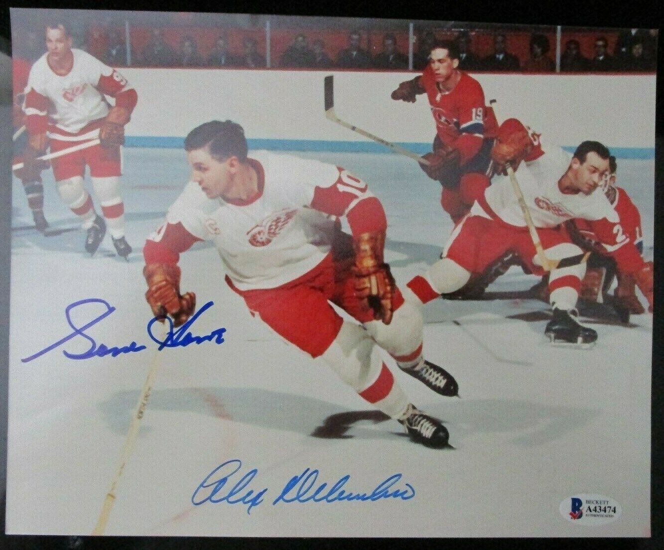 Gordie Howe Autographed Signed Alex Delvecchio Detroit Red Wings 8X10 Photo Beckett Beckett COA