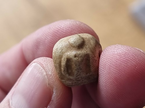 Tibetan monks ancient Buddha chalk bead 1 of 25. Please read description LR19n
