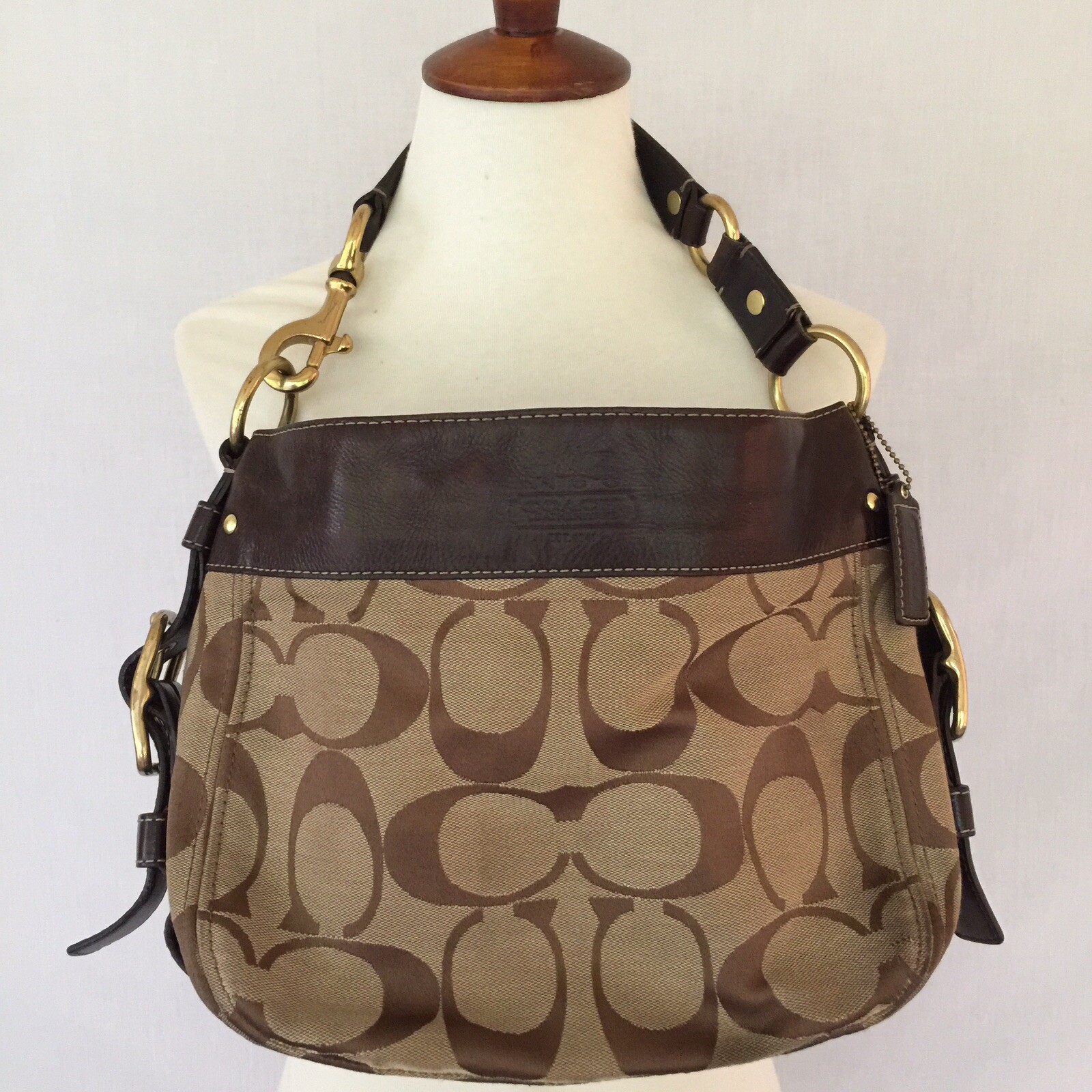 COACH ZOE Shoulder Bag Signature Jacquard Khaki & Mah… Gem