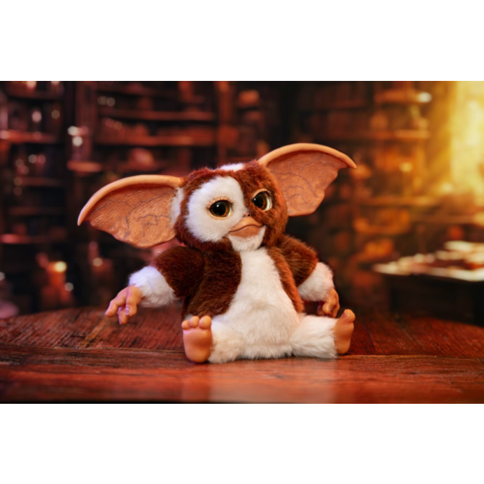 Gremlins - Gizmo with Mogwai Box Scaled Replica 