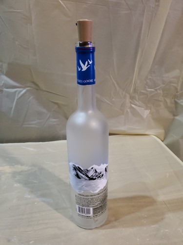 750 ML Grey Goose Empty Bottle With Holiday Lights And Cork - Picture 6 of 7