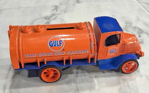 Vintage ERTL 1926 Gulf Mack Tanker Bank Diecast Vehicle Orange 1985
