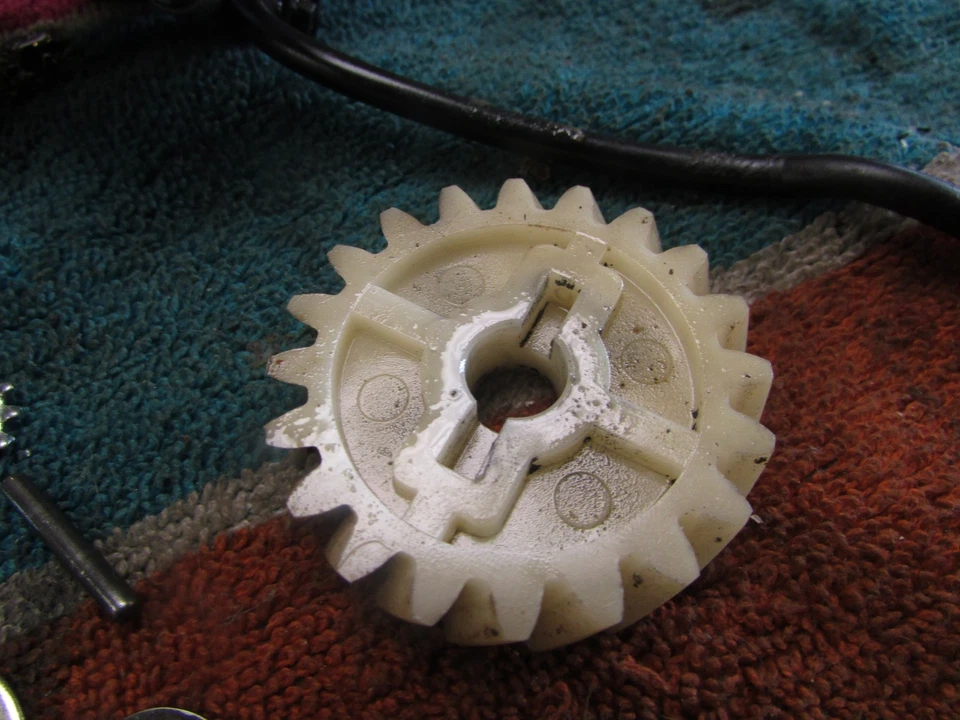 Conjunto completo completo de bomba de óleo Yamaha RT1 360 1970 genuína - Imagem 3 de 4