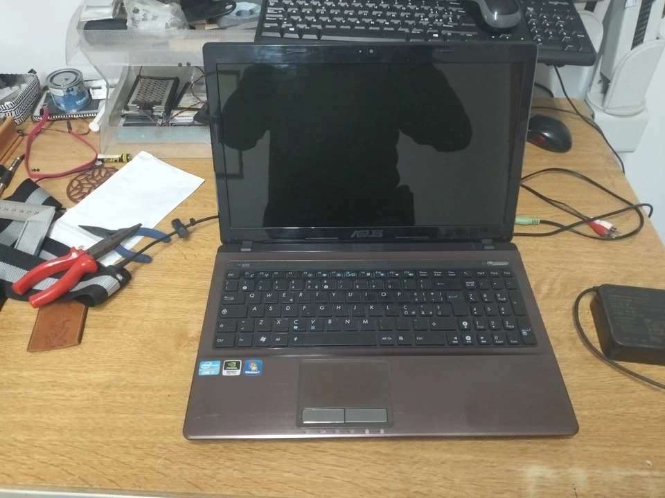 Notebook Asus X53S i7-2630 8 Gb ddr HD 760 GB 15,6" vga 2 Gb - Immagine 3 di 4