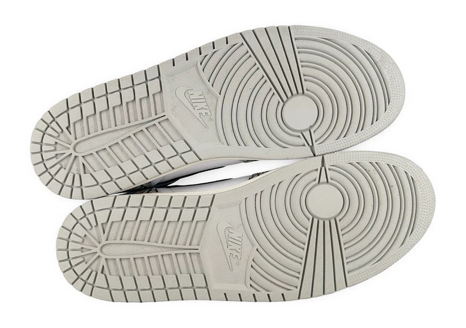 Size 14 - Jordan 1 Retro High OG White Cement DZ5485-052 Pre-Owned - Image 2 of 4