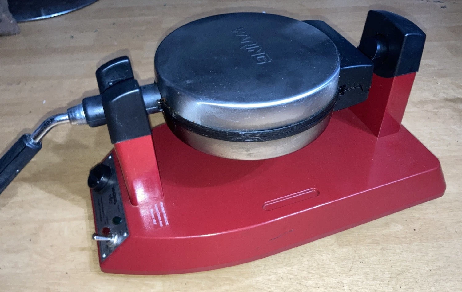 Waring Pro Belgian Waffle Maker Model WMK300 Professional Restaurant Red Rare