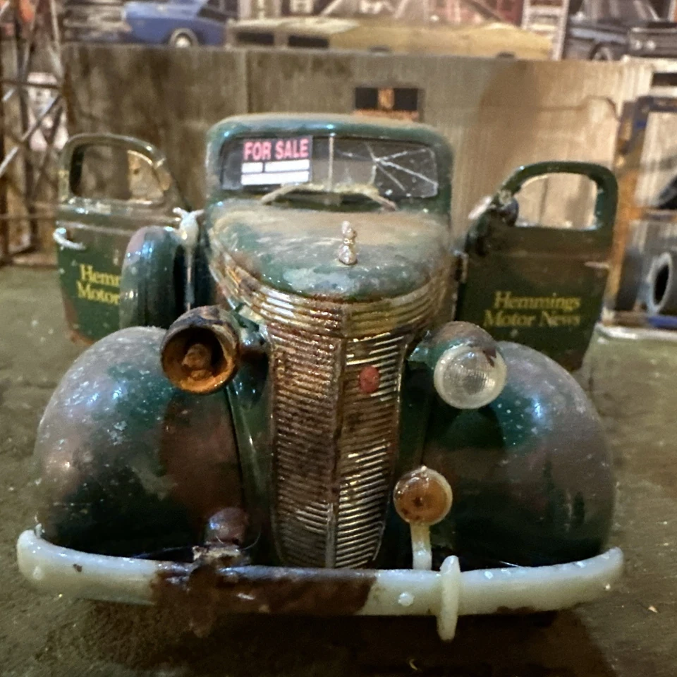 1937 Studebaker Pickup - Barn Find Cars - 1:24 DIECAST - Weathered - Image 2 of 4