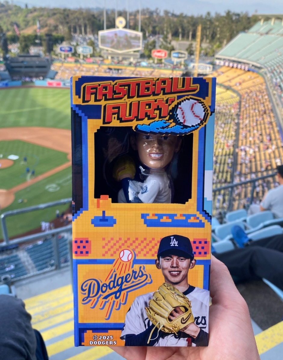 Roki Sasaki 2025 Los Angeles Dodgers Rookie Pitcher