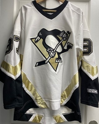 Vintage CCM NHL Pittsburgh Penguins Sidney Crosby #87 White Jersey