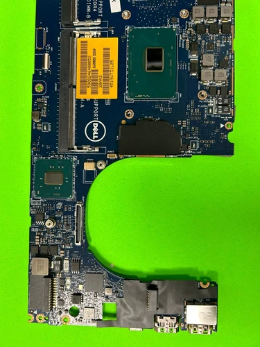 Y9N5X Dell XPS 15 9550 i7-6700HQ 2.6GHz Motherboard GTX 960M LA-C361P HH - Picture 4 of 7