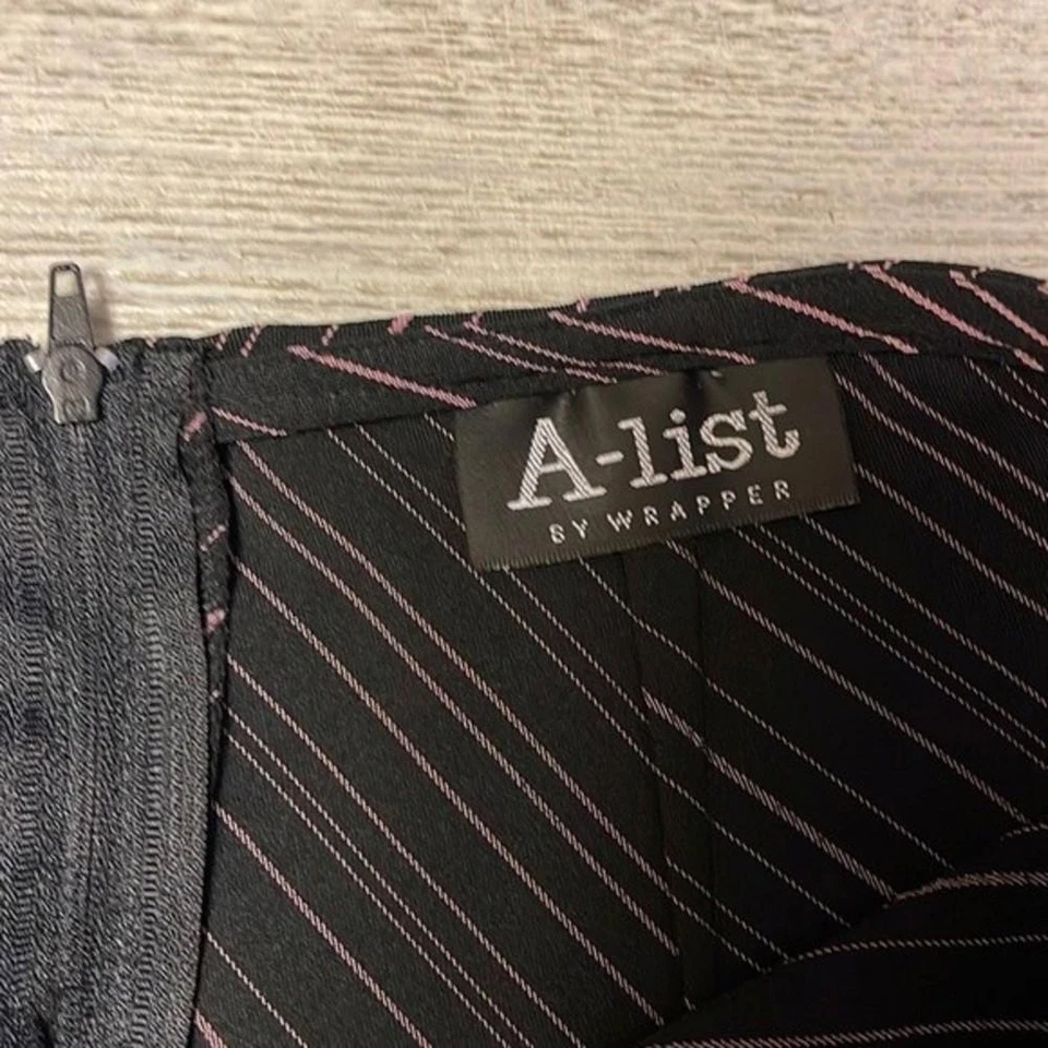 Falda vintage Y2K rosa negra a rayas imitación envoltura volantes hasta la rodilla talla 28 6 Foto 4 de 4