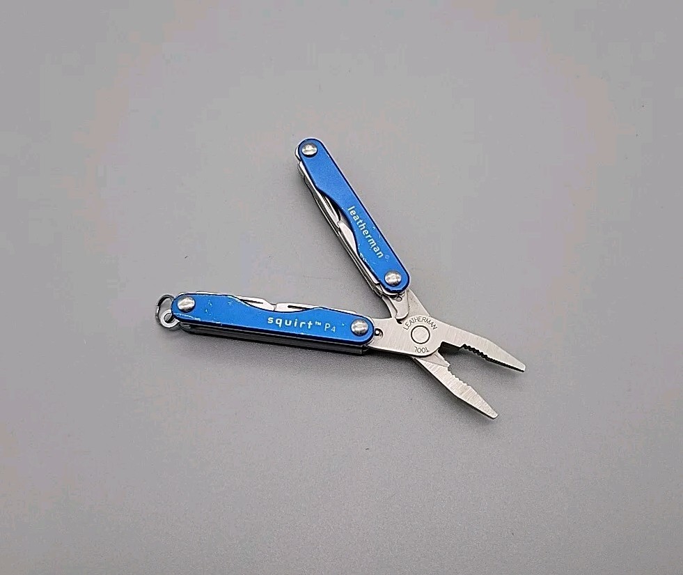 Leatherman SQUIRT P4 Multi-Tool - Pliers, Knife, File Leatherman SQUIRT P4 Multi-Tool - Pliers, Knife, File