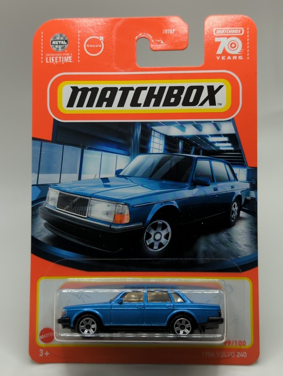 Coche Matchbox Volvo 240 1986 - Edición Azul 99/100, Metal Fundido, Coleccionable 70 Aniversario
