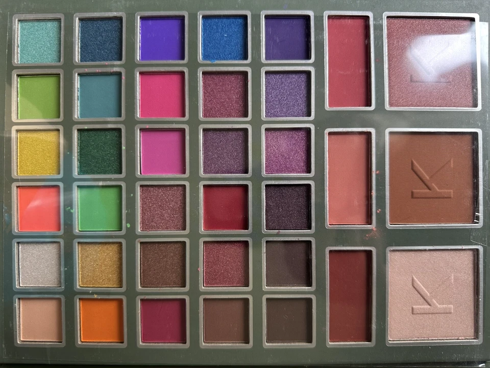 Paleta de sombras de ojos Blancanieves princesa Disney nueva Foto 2 de 3