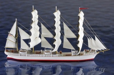 Herzogin Cecilie (4M-BK,TRZ)Hersteller CSG 13  ,1:1250 Schiffsmodell