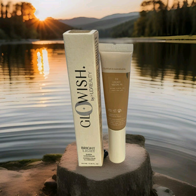 Huda GloWish Bright Light Sheer Concealer 0.35 oz Shade 04 Light Medium NEW  
