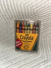 Vtg Crayola Binney and Smith Crayons Plastic Case Made In USA 16 Pack Colors