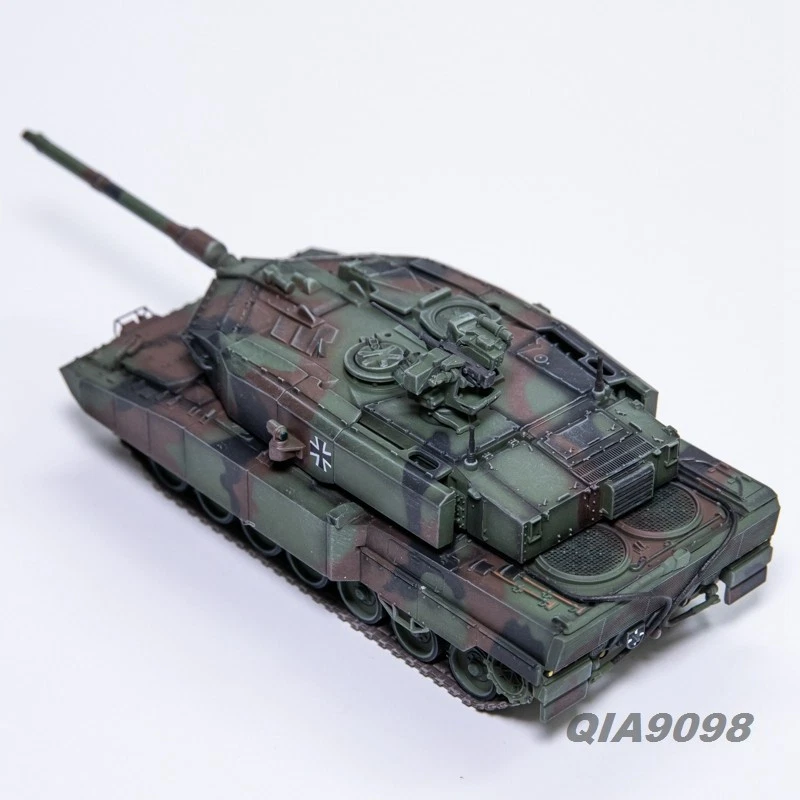 New 1:72 German Leopard 2A7 Main Battle Tank NATO Tricolor Camouflage Model - Image 3 of 4