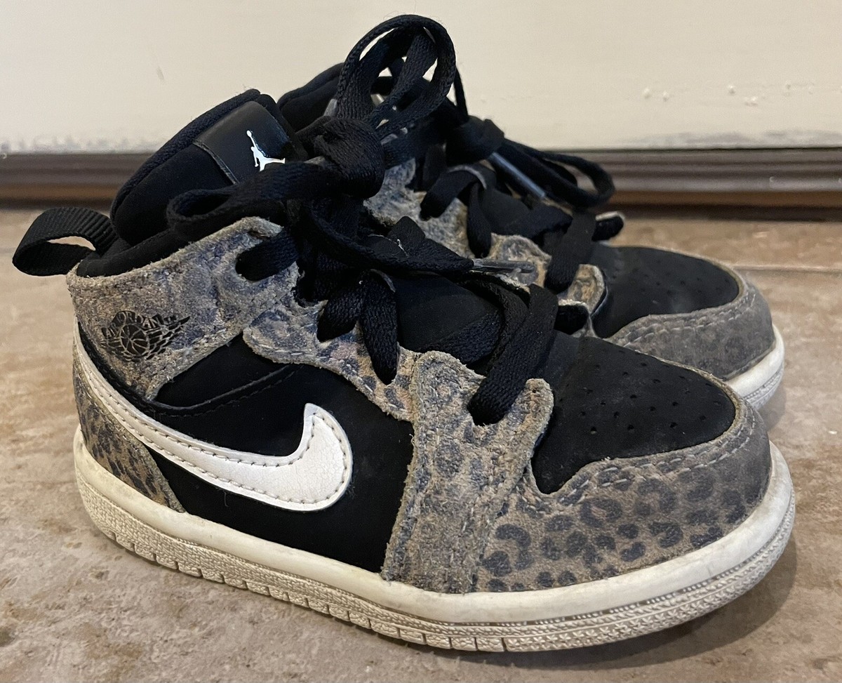 Nike Air Jordan 1 Retro Mid Leopard Cheetah BQ6933-021 Nike Air Jordan 1 Retro Mid Leopard Cheetah BQ6933-021