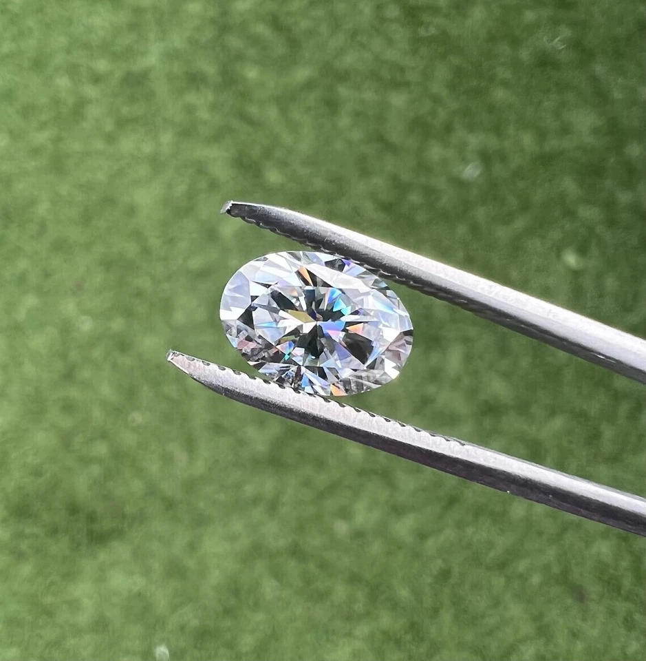 1.5Ct oval Shape Lab Grown Diamond G-H Color & Vs  Clarity Diamond - Image 2 of 4