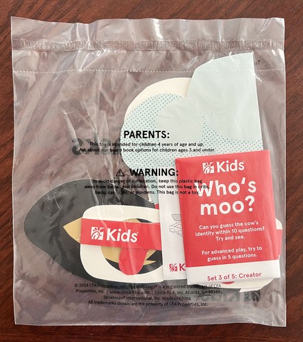 Juguete de comida para niños Chick-fil-A 2024 - MÁSCARAS DE VACA "Creador" NUEVO - Imagen 2 de 2