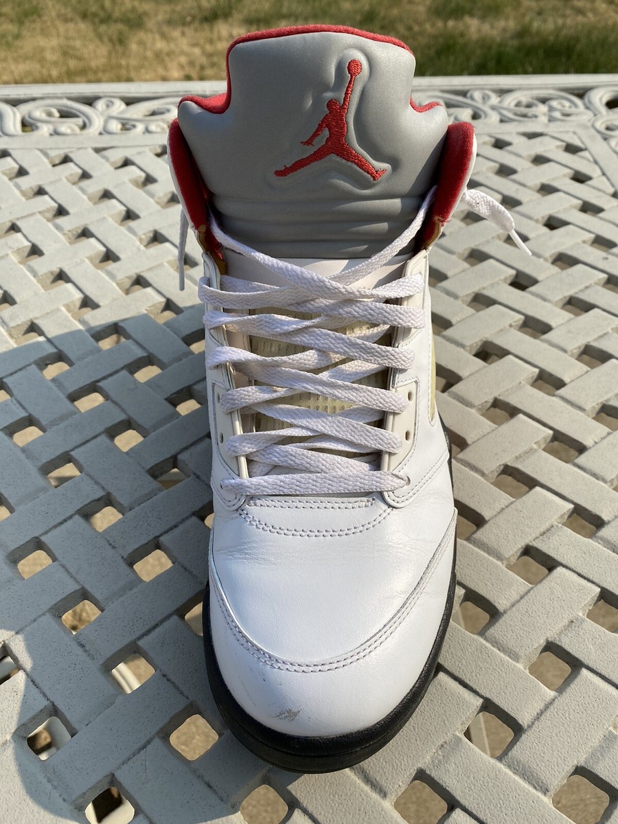 NIKE AIR JORDAN RETRO 5 V WHITE FIRE RED BLACK 136027-100 SZ 10.5 NIKE AIR JORDAN RETRO 5 V WHITE FIRE RED BLACK 136027-100 SZ  main image 4