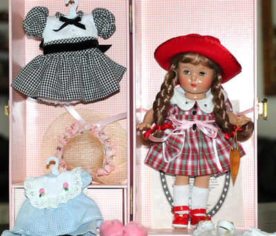 PATRICIA KIN DOLL TRUNK SET EFFANBEE 1999 WITH COA BEAUTIFUL PATRICIA KIN DOLL TRUNK SET EFFANBEE 1999 WITH COA BEAUTIFUL