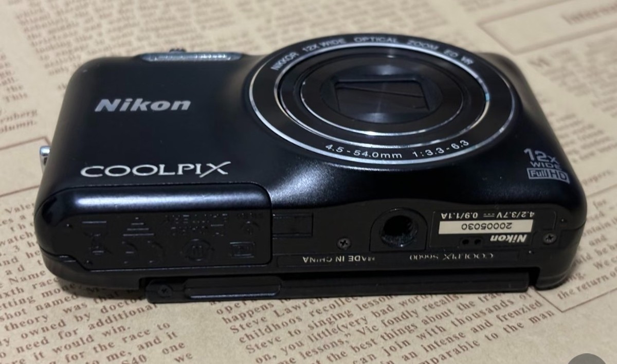 Nikon Coolpix S6600 16.0MP Compact Digital Camera 12x Zoom English