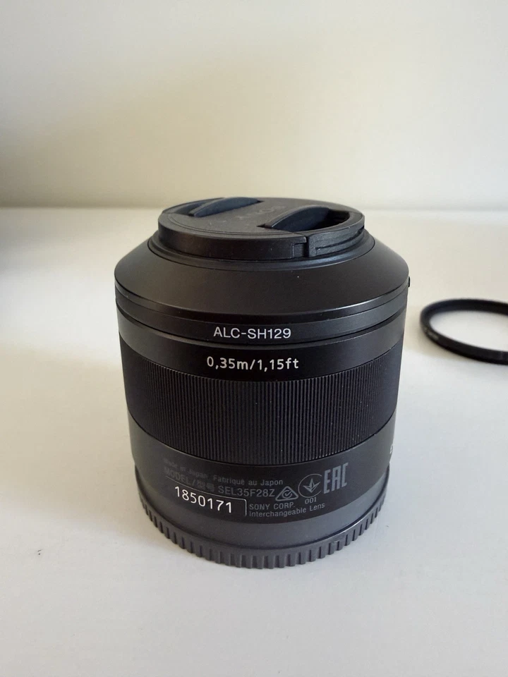 Sony Sonnar FE 35mm f/2.8 ZA Wide Angle Lens SEL35F28Z Full frame Zeiss - image 3 of 4