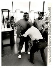 GA280 1983 Orig Gene Pesek Photo EL RUKN GANG LEADER JEFF FORT FRISKED CHICAGO