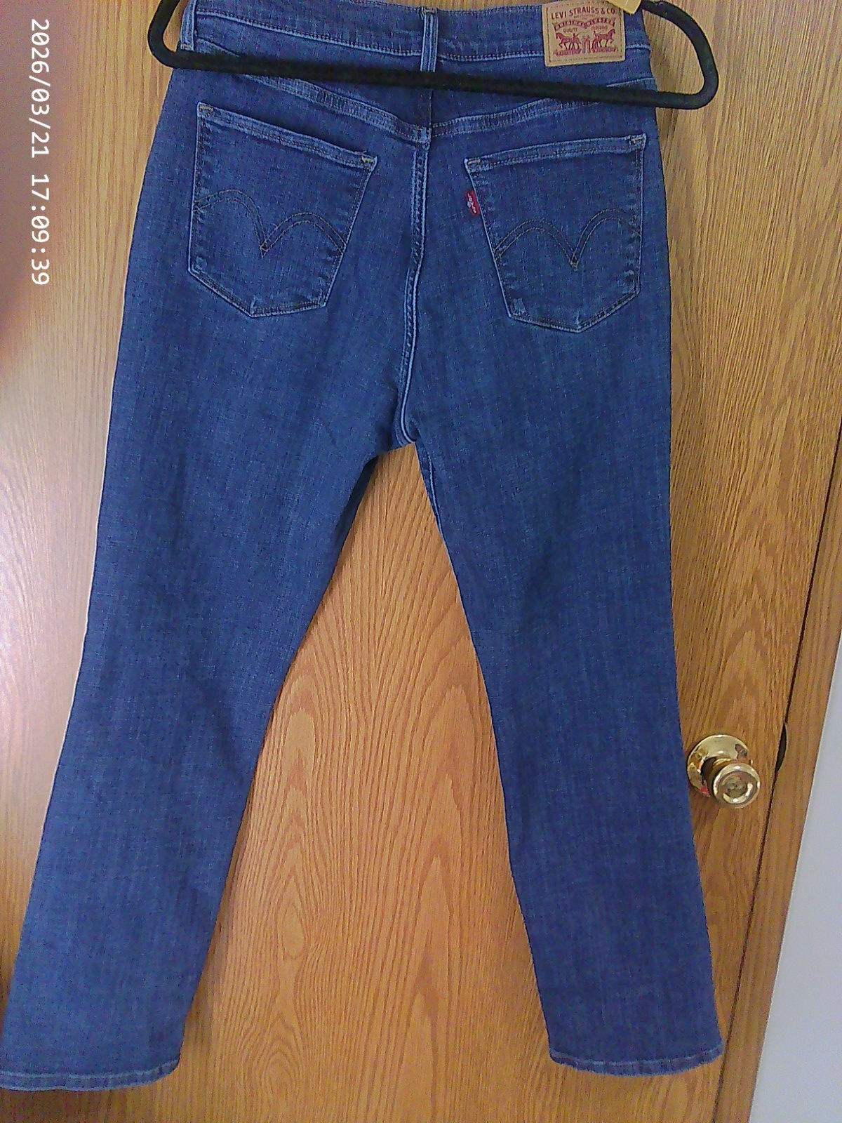 Levi Strauss & Co. Classic Mid Rise Straight Leg Jean W/Stretch Size 8 ...