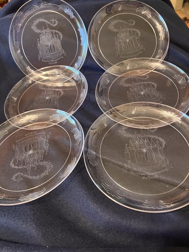 6 Disneyland Resort Park 50th Anniversary VIP Clear Plastic Plates with napkins - Picture 6 of 10