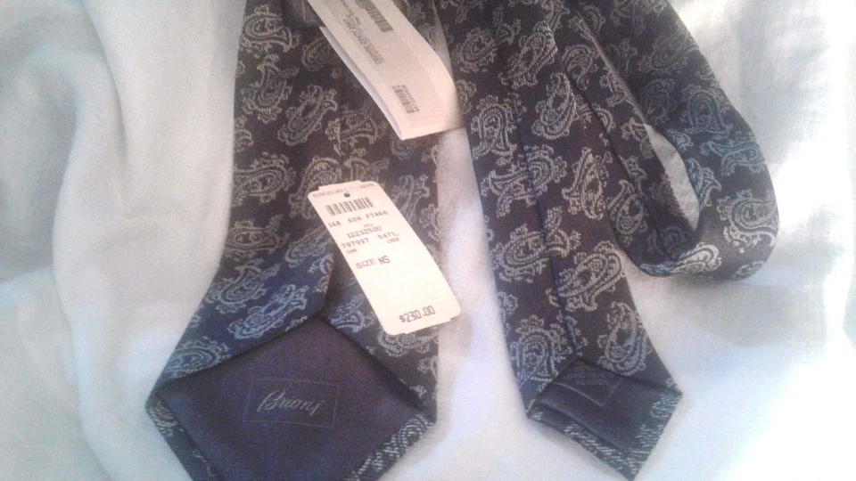 Галстук BRIONI, сделанный в Италии, тканый шелковый галстук, рекомендуемая розничная цена производителя 230 долл. США! - Изображение 2 из 3