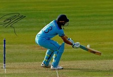 Jos Buttler Signed 12X8 Photo England CRICKET WORLD CUP 2019 AFTAL COA (2613)