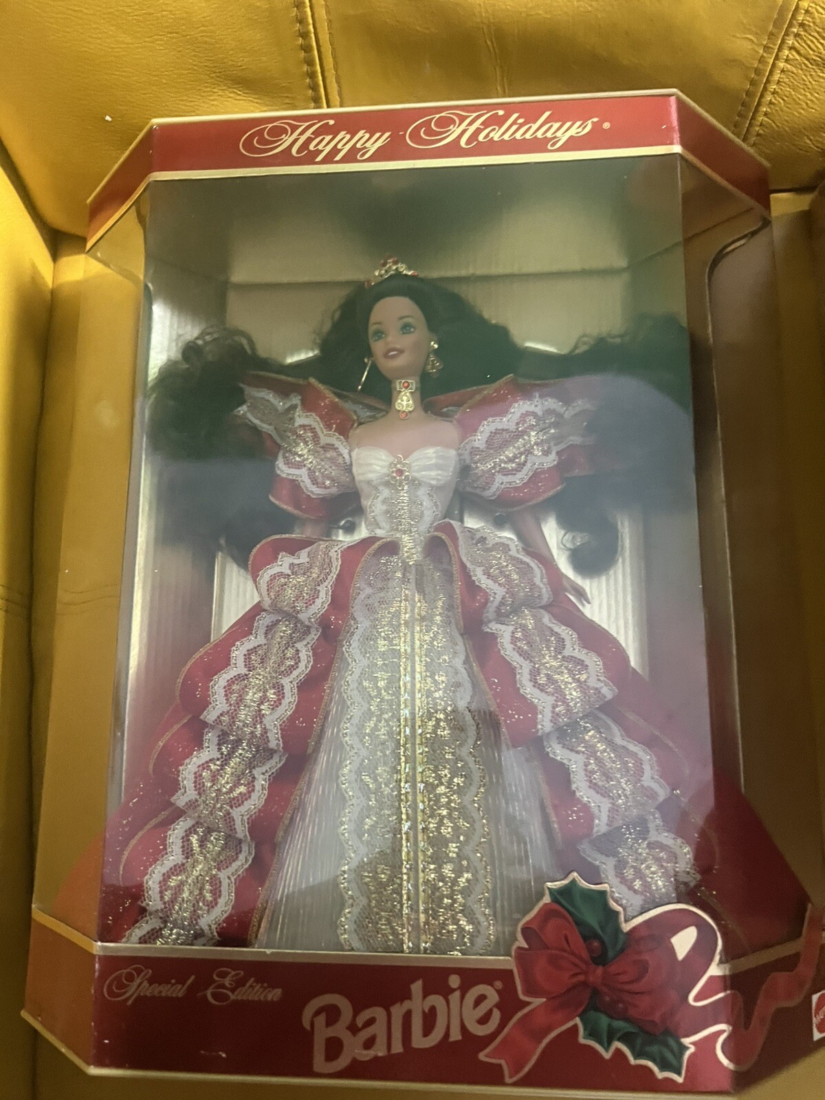 1997 Happy Holidays Special Edition Barbie Doll Mattel 17832