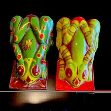 2 Vintage Tin Litho Frog Clicker Noisemaker 1 Vintage Alligator Clacker