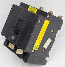 Square D 30 Amp EHB-4 Bolt-On Circuit Breaker 480/277 VAC 3 Pole EHB34030 Flaw 