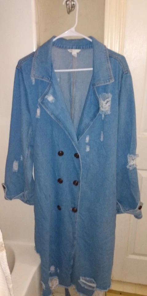 Gabardina larga con cinturón envejecido Cato Denim para mujer con bolsillos talla 18/20 Foto 3 de 4