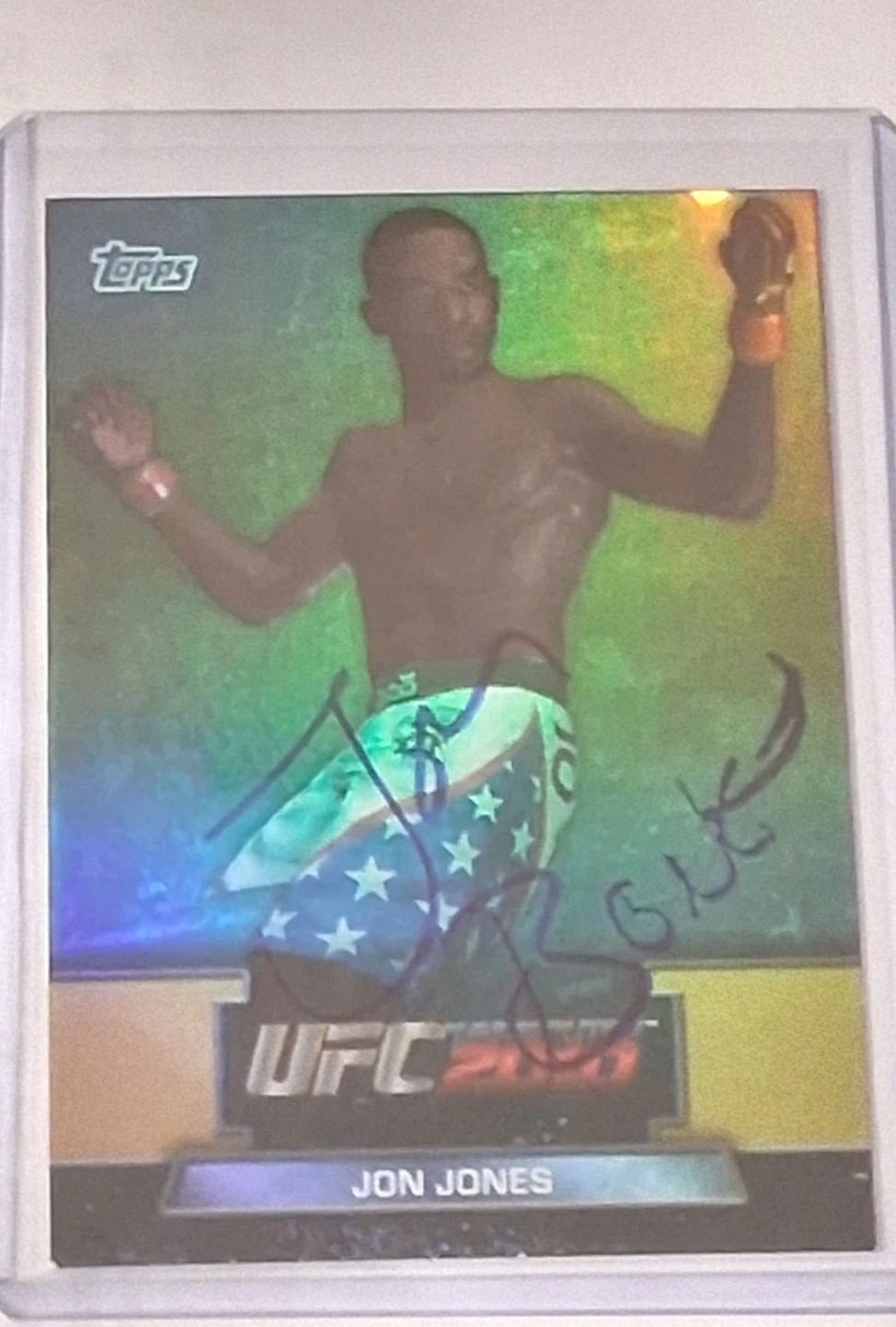 Jon Jones  Auto "Greats of the Game" Topps 2010 UFC Series 4 card #GTG-2
