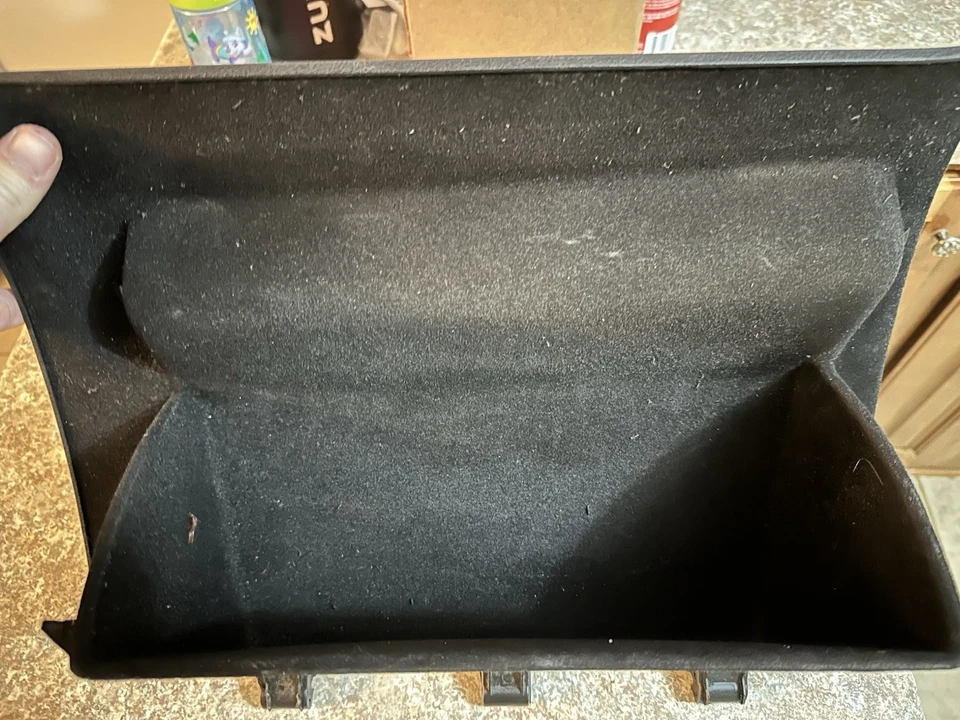 Dodge Durango 2011-2021 guantera compartimento de almacenamiento Jeep Grand Cherokee OEM Foto 2 de 2