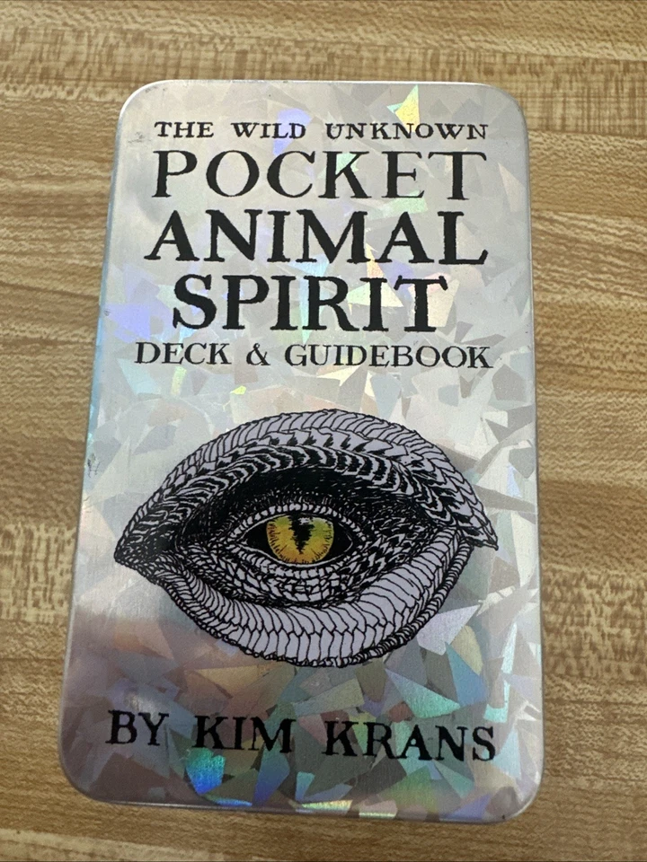 Juego de baraja de cartas y guía The Wild Unknown Animal Spirit Foto 2 de 4