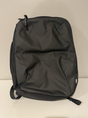 Aer 31011 Slim Pack Black - 2 Strap Laptop Back Pack - Excellent Condition 