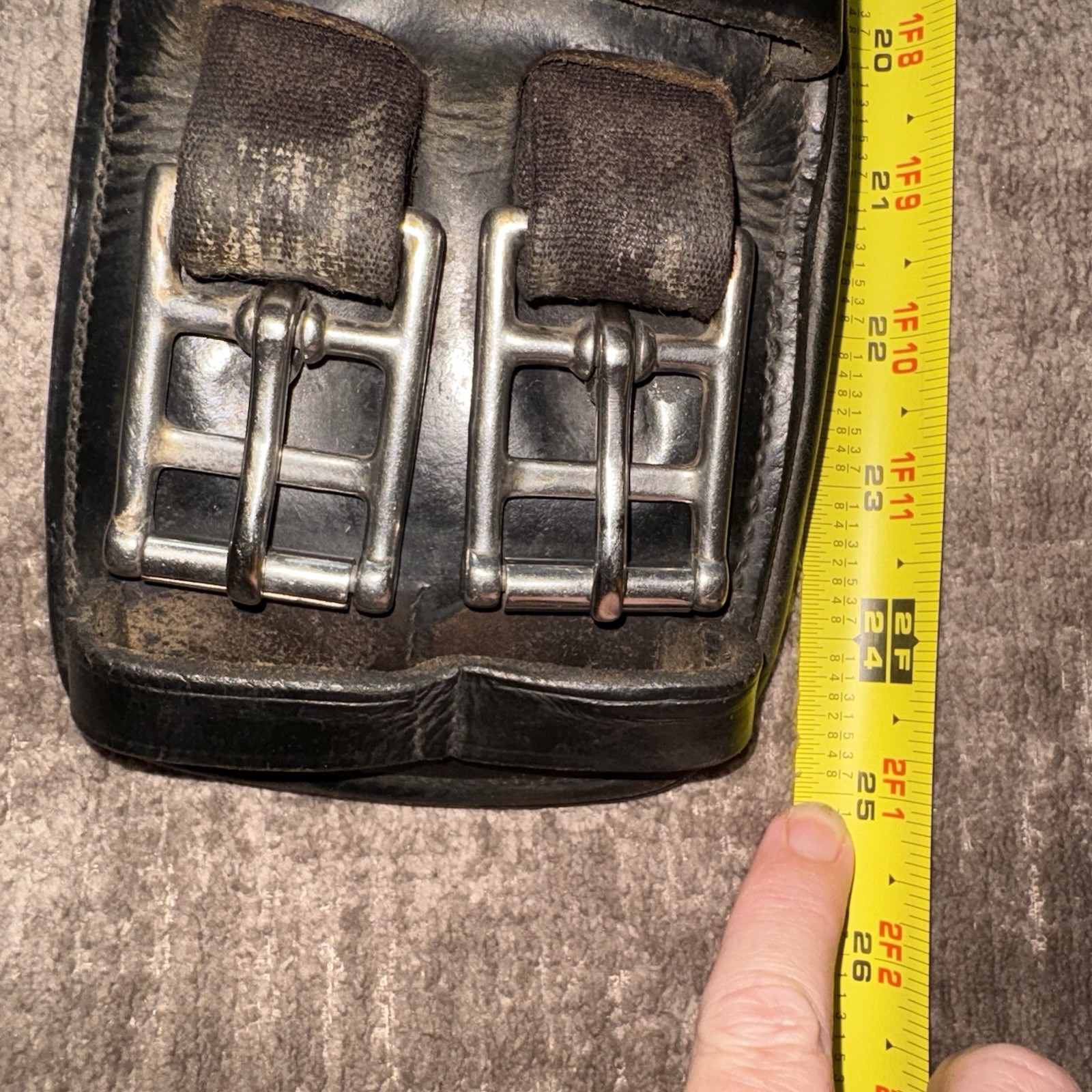 Black Leather Dressage Girth Belly Anatomical Shape 22in Unbranded