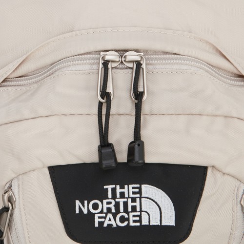 THE NORTH FACE MINI SHOT BACKPACK NM2DR03C White_Sand UNISEX NM2DR03 534g - Picture 5 of 9