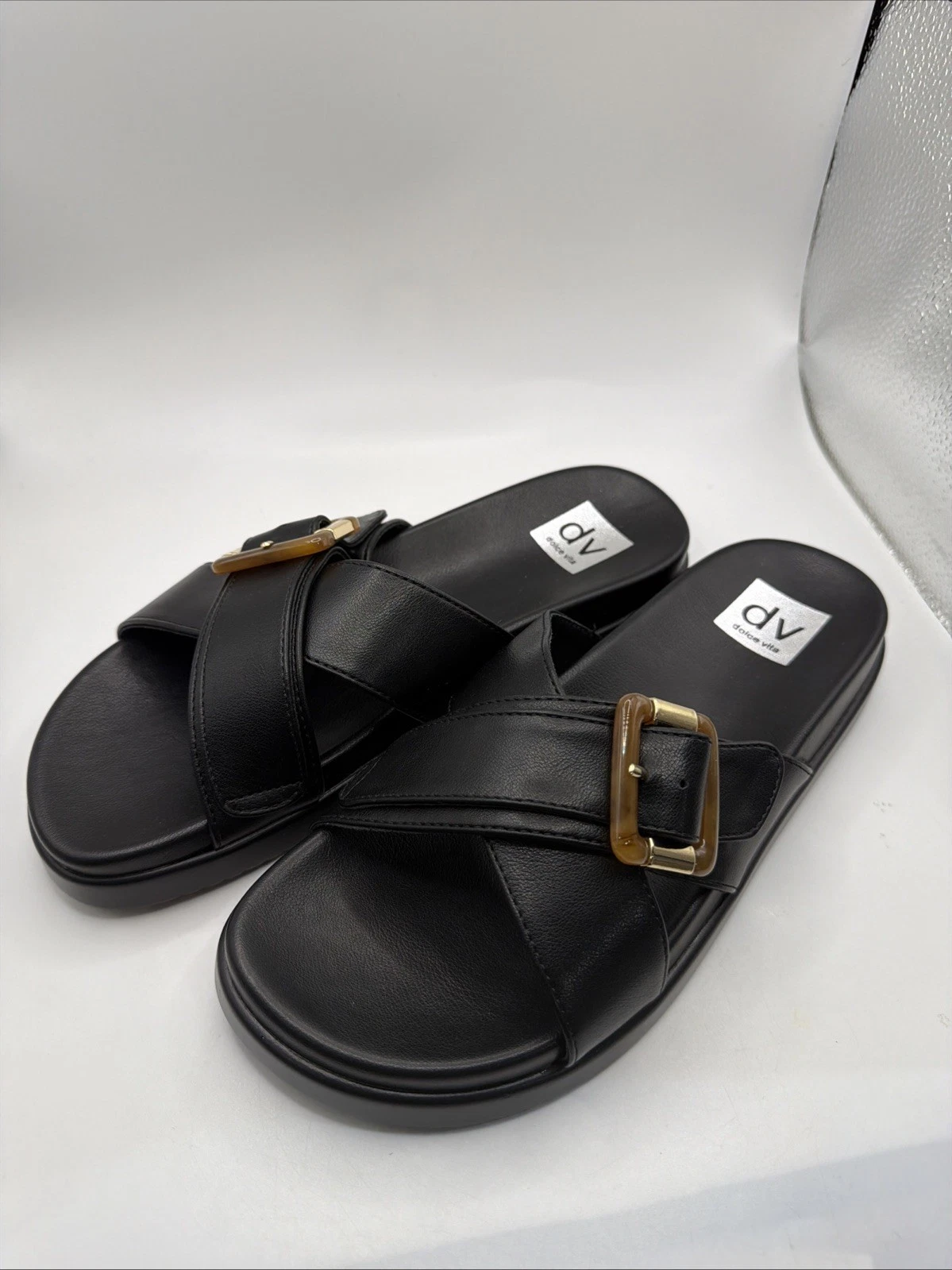 Dolce Vita Women’s Black Slide Sandals Faux Leather Fashion Flat Sandals. Size 9