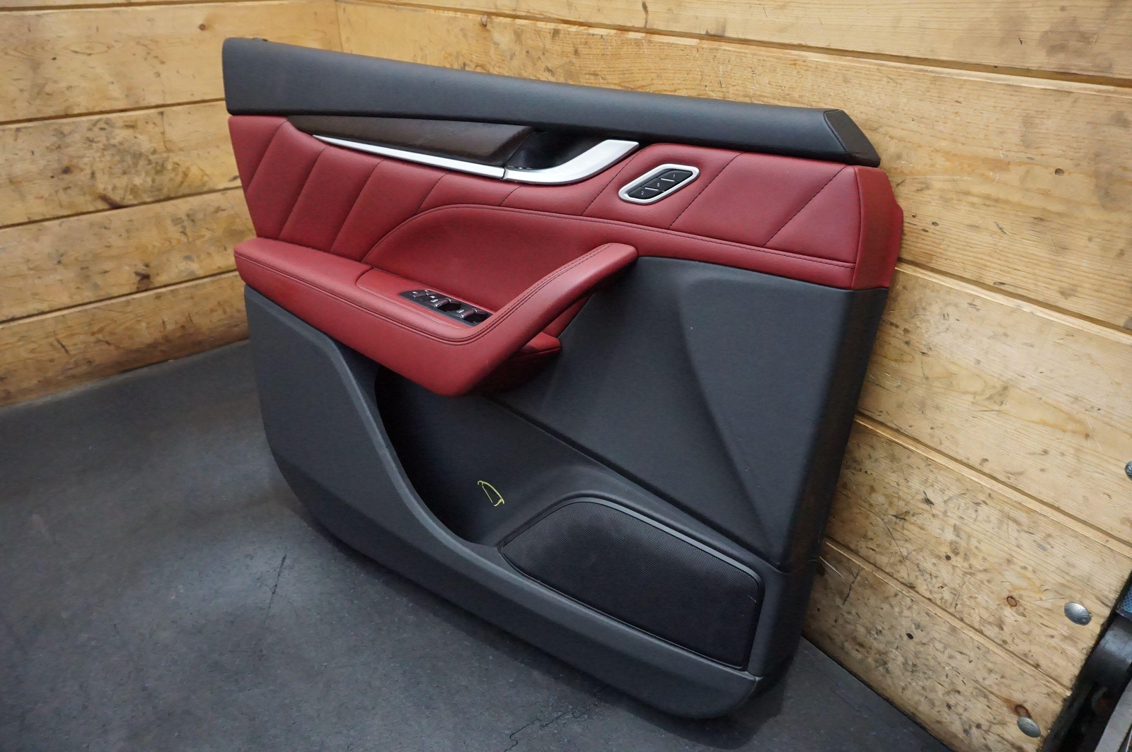 Front Driver Passenger Interior Door Panel Black/Red Maserati Levante *Note