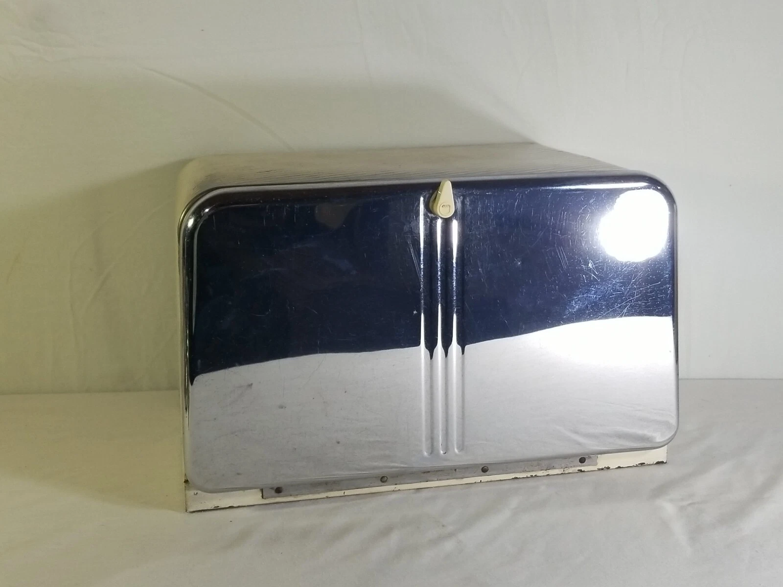 Vintage Beauty Box Lincoln Bread Box White w/ Chrome Finish & Cutting Board MCM