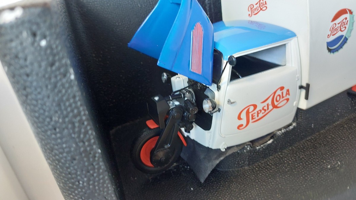 Minichamps 1:18 Hanseat Tempo 3-wheeler Pepsi Cola | eBay