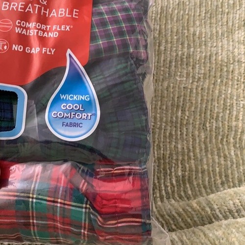 Men’s Plaid Hanes Boxers 5-Pack, Small - Picture 4 of 10