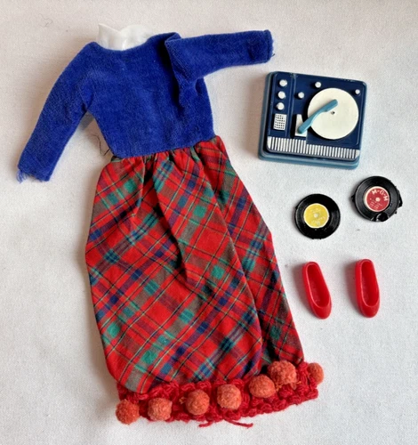 Vtg. Barbie SKIPPER #1914 "Platter Party"  Dress & Accessories Mattel